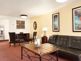 Super 8 By Wyndham Elko