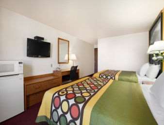 Super 8 By Wyndham Hotel