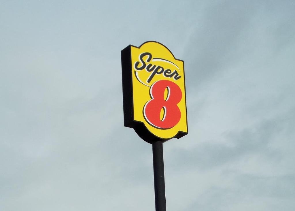 Super 8 By Wyndham Hotel 3*