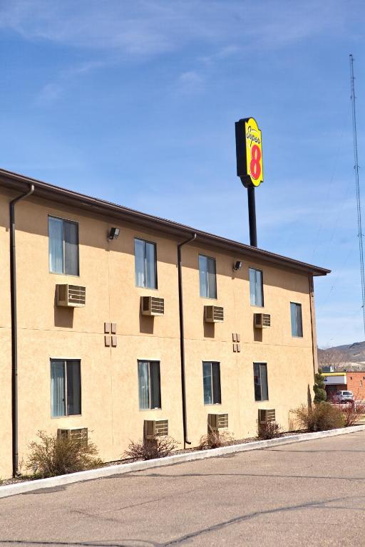 Super 8 By Wyndham Elko